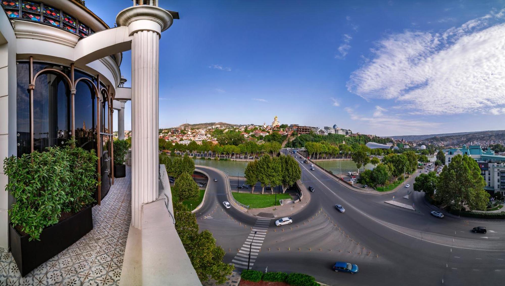 Zorba&Bond Boutique Hotel Tbilisi ภายนอก รูปภาพ