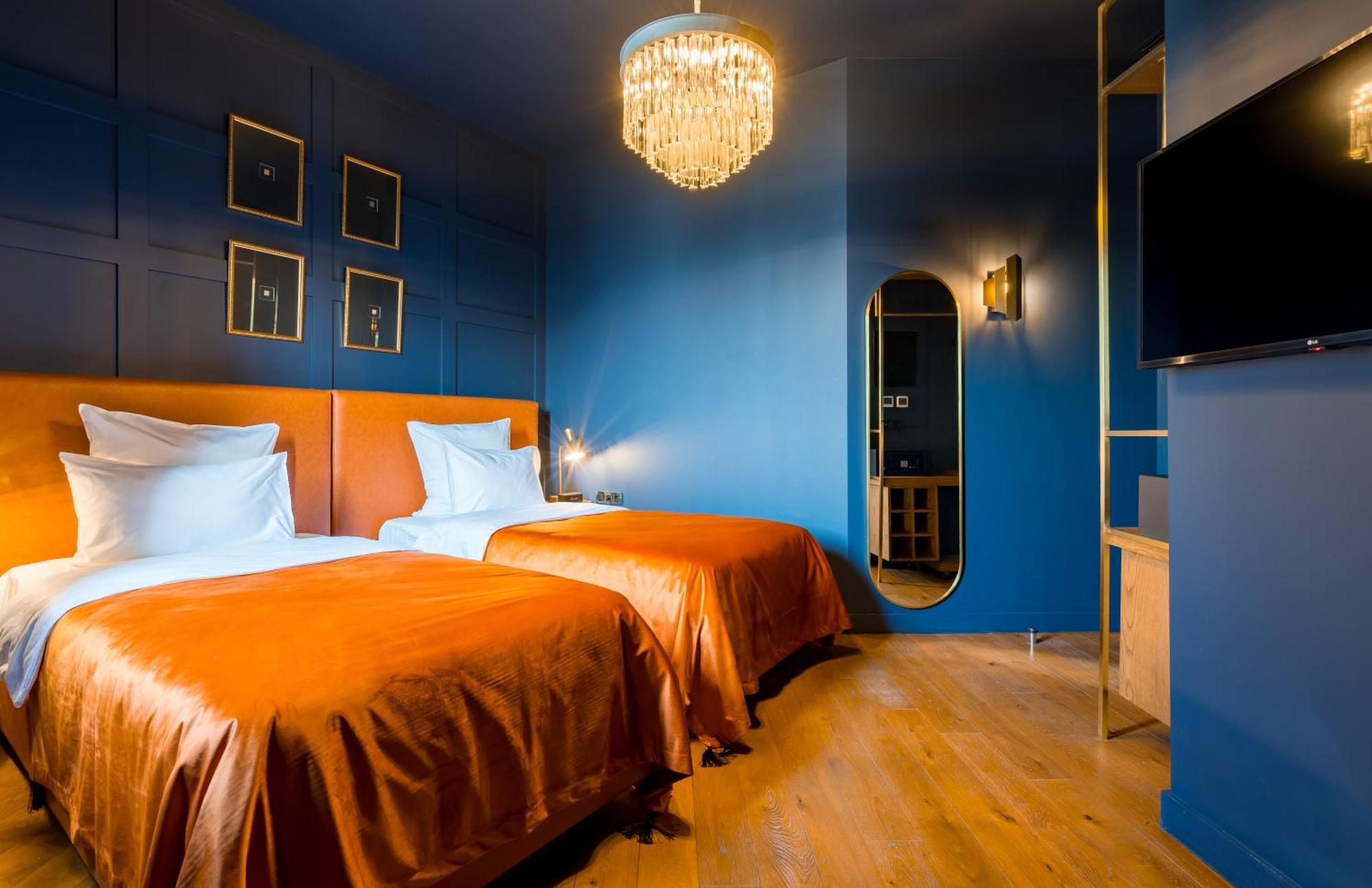 Zorba&Bond Boutique Hotel Tbilisi ภายนอก รูปภาพ