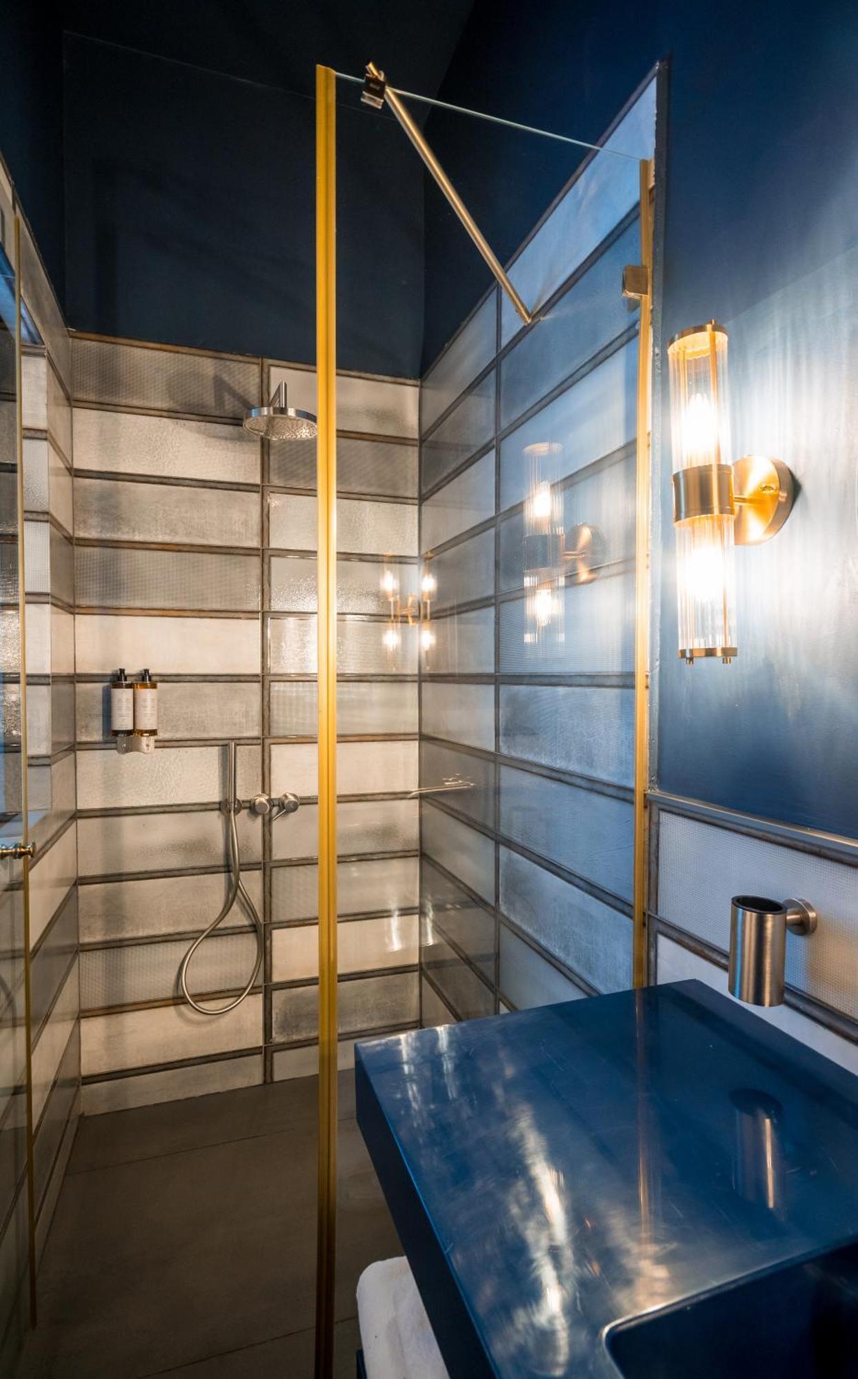 Zorba&Bond Boutique Hotel Tbilisi ภายนอก รูปภาพ