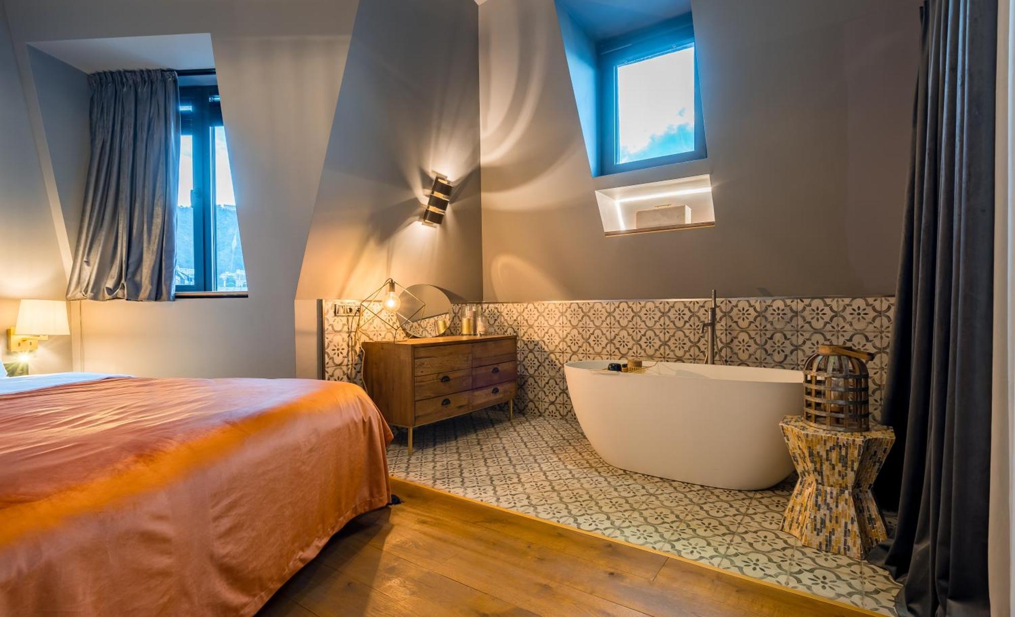 Zorba&Bond Boutique Hotel Tbilisi ภายนอก รูปภาพ