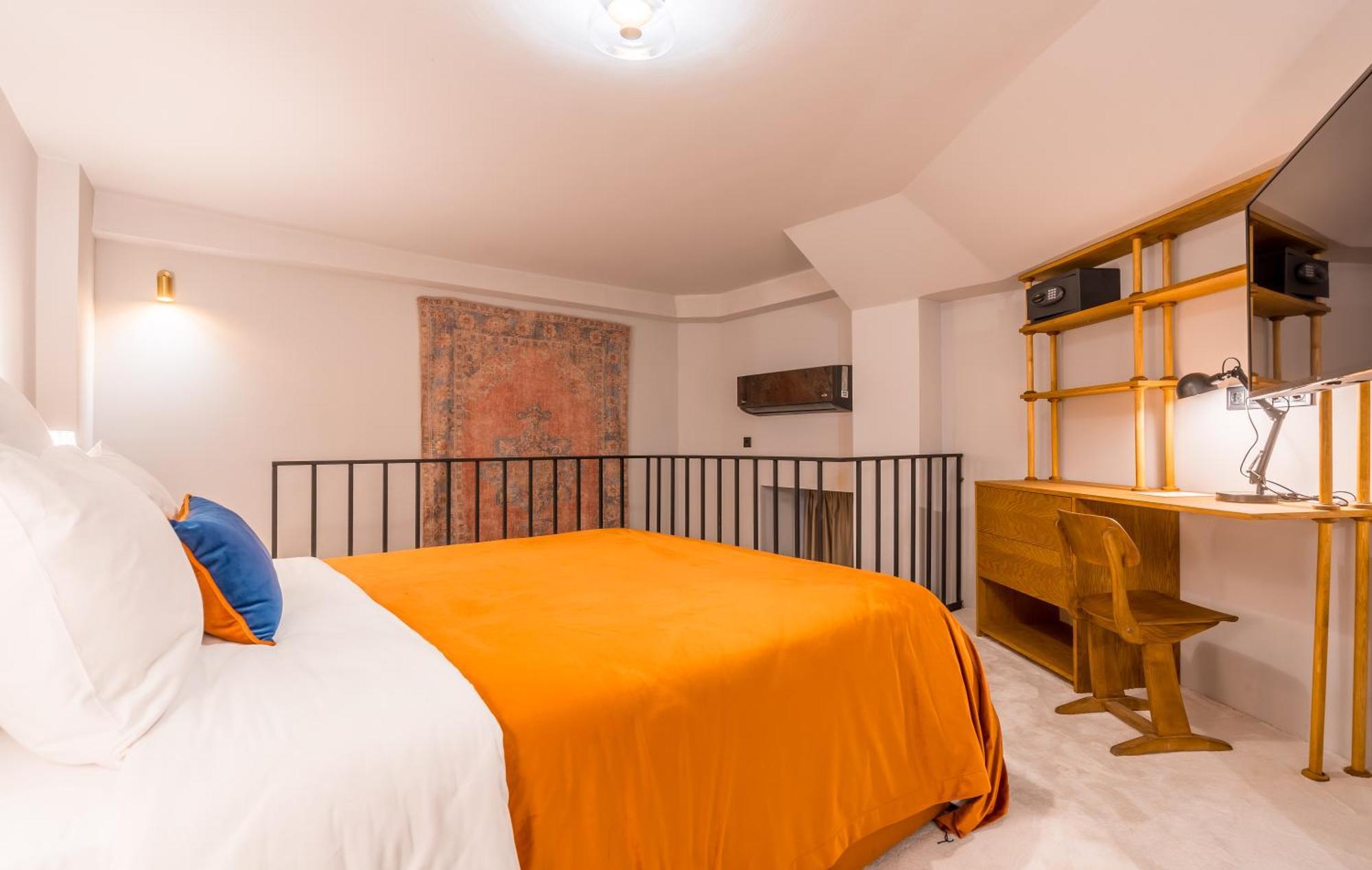 Zorba&Bond Boutique Hotel Tbilisi ภายนอก รูปภาพ